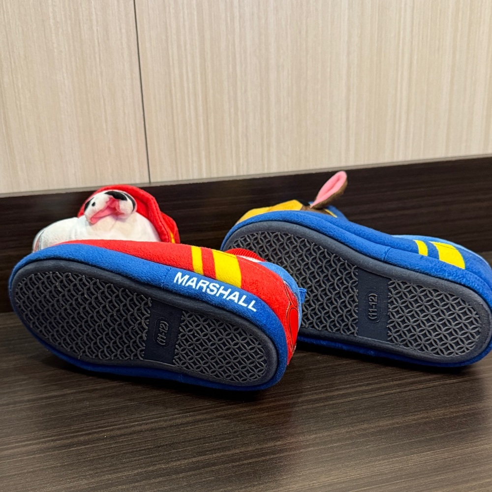 Paw Patrol Kids Slippers - Red and Blue - Picture 6 of 6